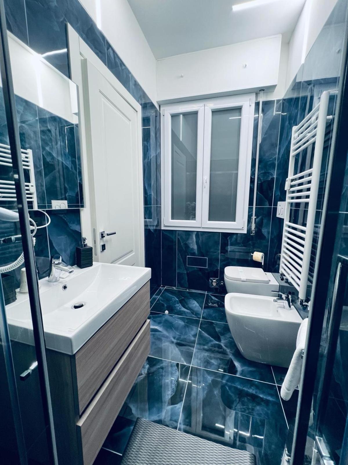 Bed and Breakfast Seven Nights Болонья Экстерьер фото